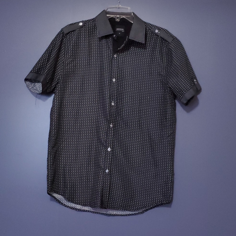 Vertical Sport Casual Button Up